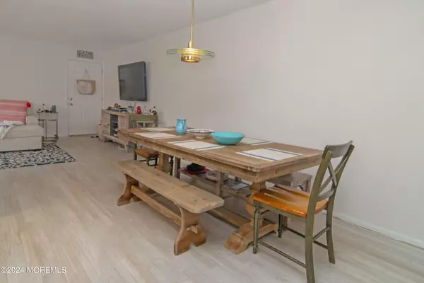 Monmouth Beach, NJ 07750,10 Wharfside Drive