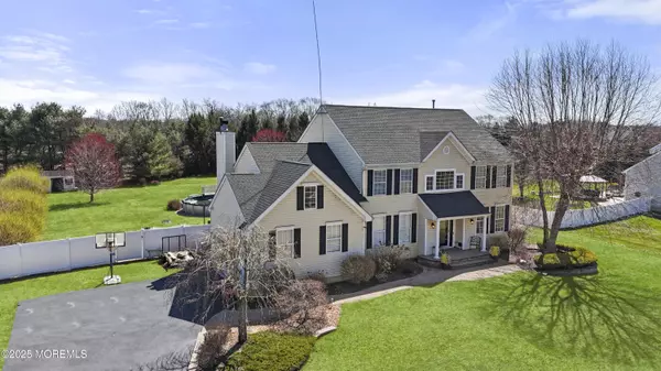 Jackson, NJ 08527,5 Starling Court