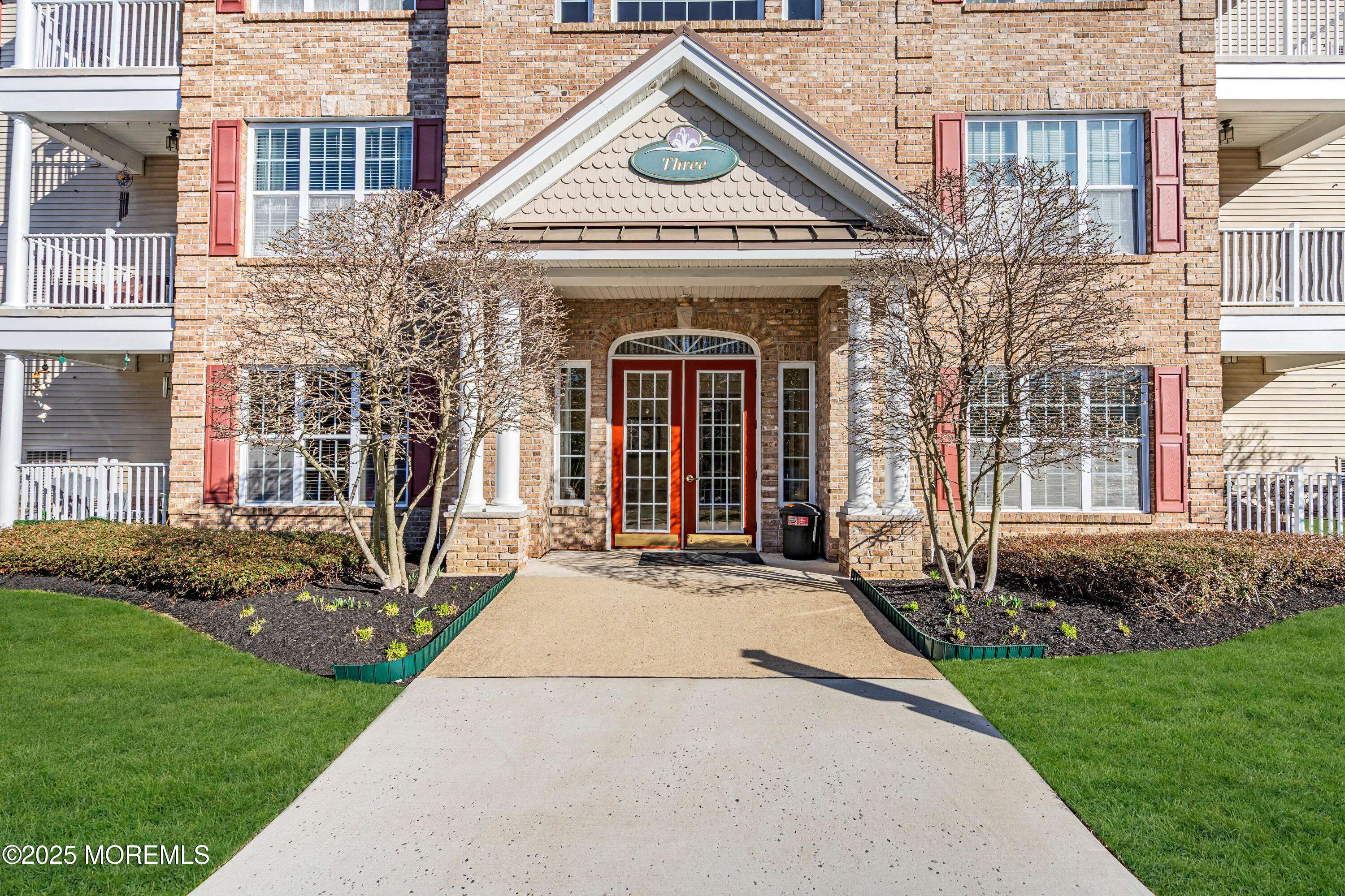 329 Sophee Lane, Lakewood, NJ 08701