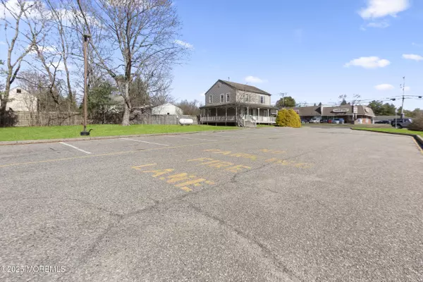 Jackson, NJ 08527,260 S Hope Chapel Road