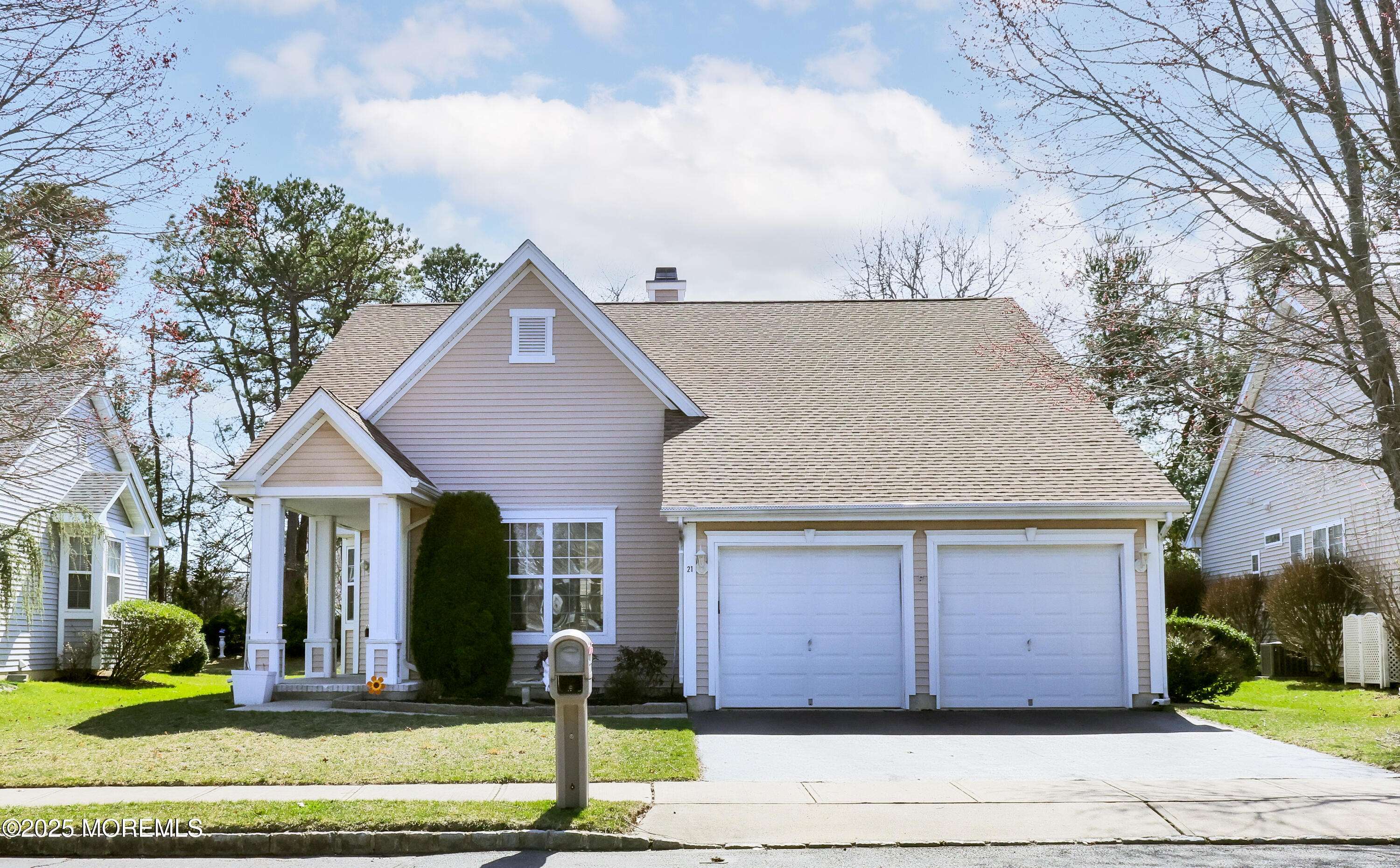21 Lakeland Drive, Barnegat, NJ 08005