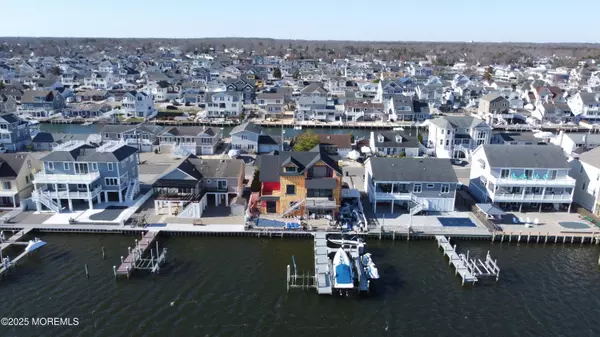 Toms River, NJ 08753,1850 Ensign Court