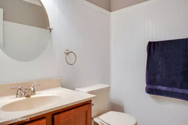 Robbinsville, NJ 08691,203 Waverly Court