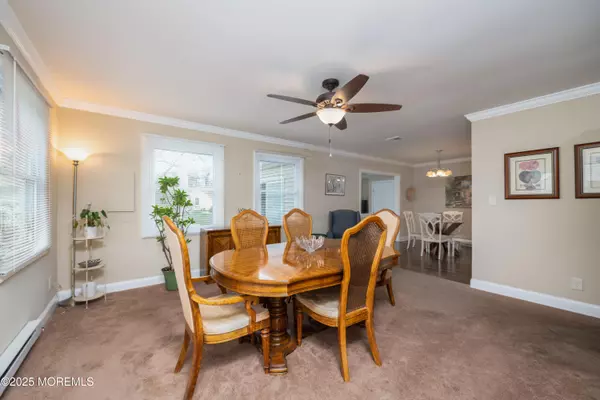 Freehold, NJ 07728,20 Plaza Del Campillo #1000