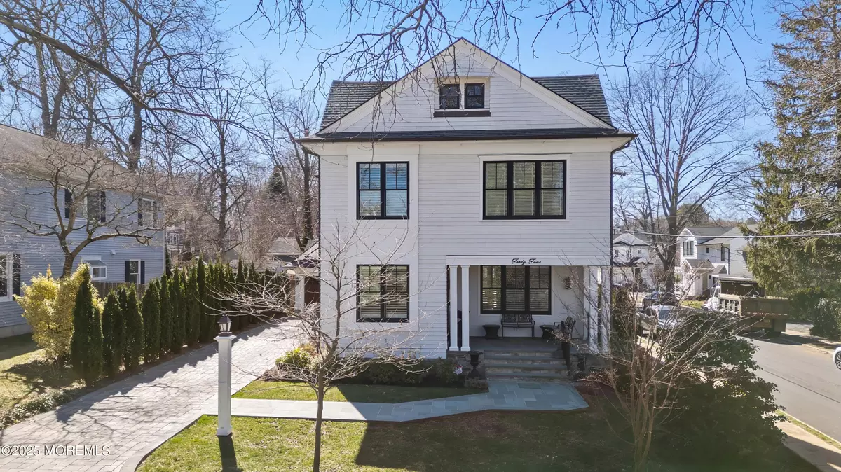 Rumson, NJ 07760,44 1st Street