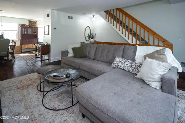 Hazlet, NJ 07730,16 Dutch Lane