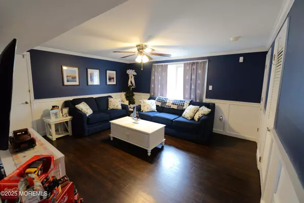 Jackson, NJ 08527,11 Dover Street