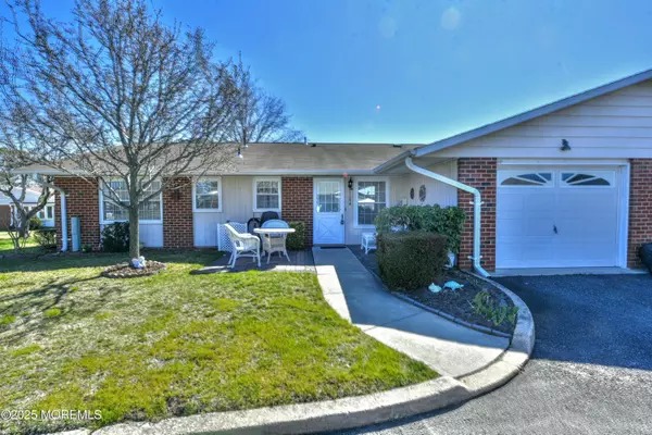 1125 Argyll Circle, Lakewood, NJ 08701