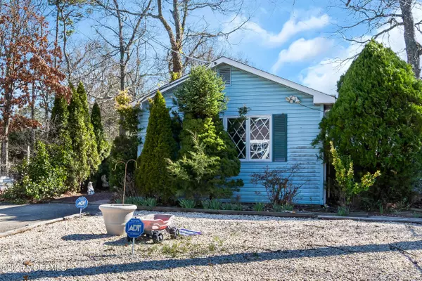 Toms River, NJ 08753,628 Barnegat Avenue