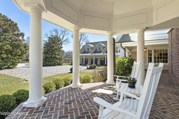 Rumson, NJ 07760,4 Sailers Way