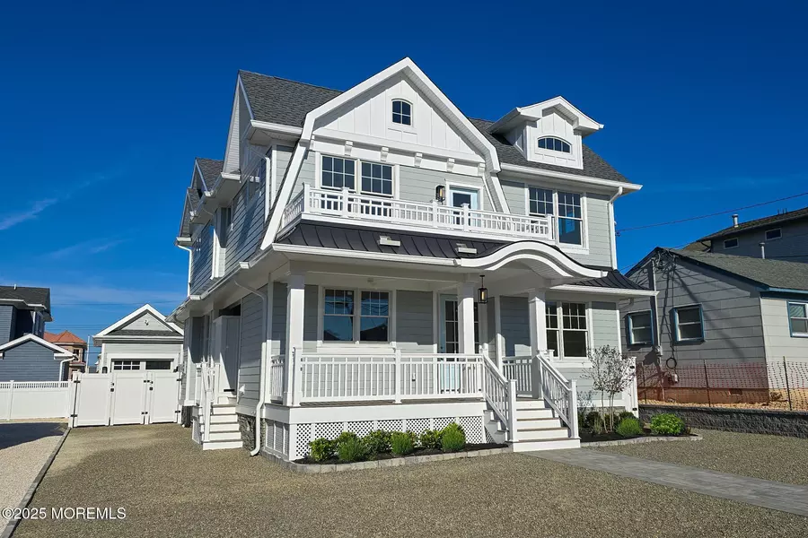 5 Pennsylvania Avenue, Lavallette, NJ 08735