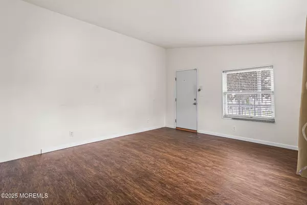Manchester, NJ 08759,11 Pine Ridge Boulevard