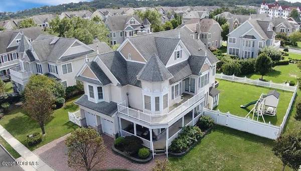 26 Lighthouse Drive, South Amboy, NJ 08879