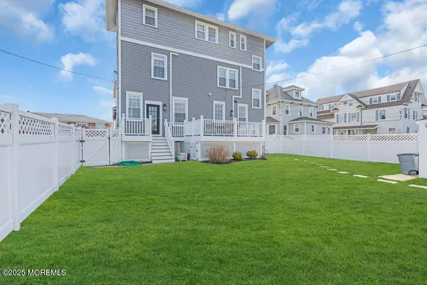 Avon-by-the-sea, NJ 07717,20 Woodland Avenue