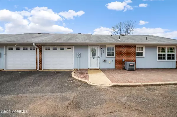 Lakewood, NJ 08701,1107 Argyll Circle