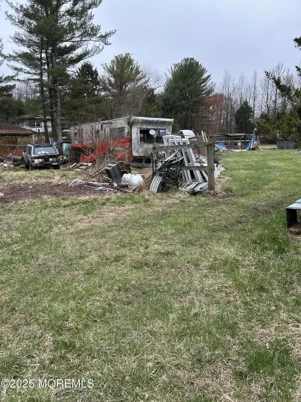Manalapan, NJ 07726,134 Mccaffery Road