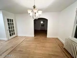 Keyport, NJ 07735,209 Broadway