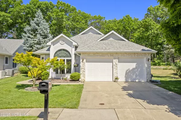 2288 Tomera Place, Toms River, NJ 08755