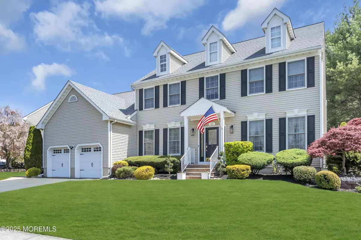Tinton Falls, NJ 07712,43 Periwinkle Circle