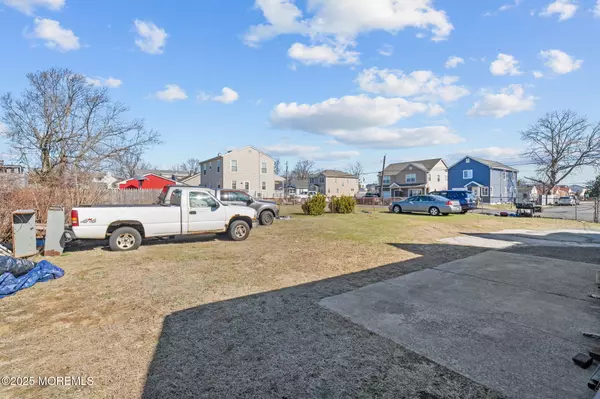 South Amboy, NJ 08879,1800 State Route 35