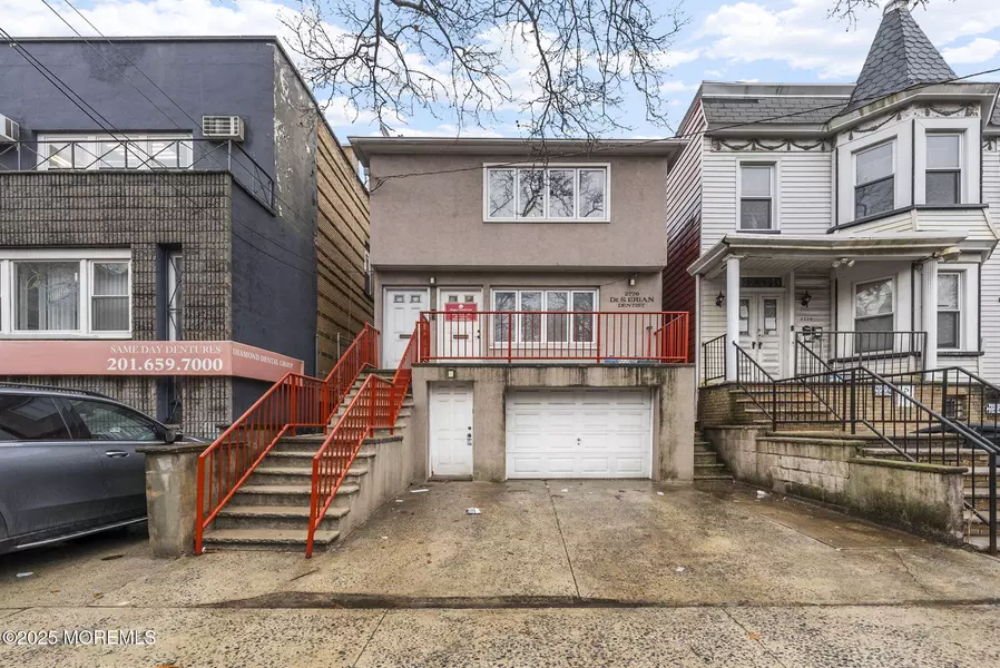 2776 John F Kennedy Boulevard, Jersey City, NJ 07306