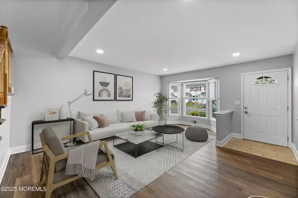 Englishtown, NJ 07726,69 Carriage Lane