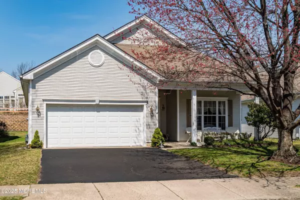 Lakewood, NJ 08701,10 Goldenedge Way