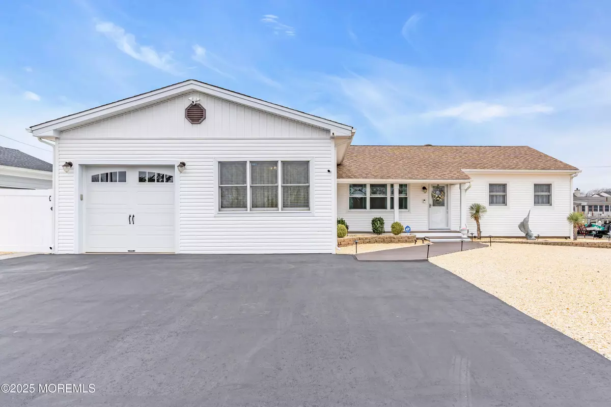 Lanoka Harbor, NJ 08734,1145 E Hickory Drive