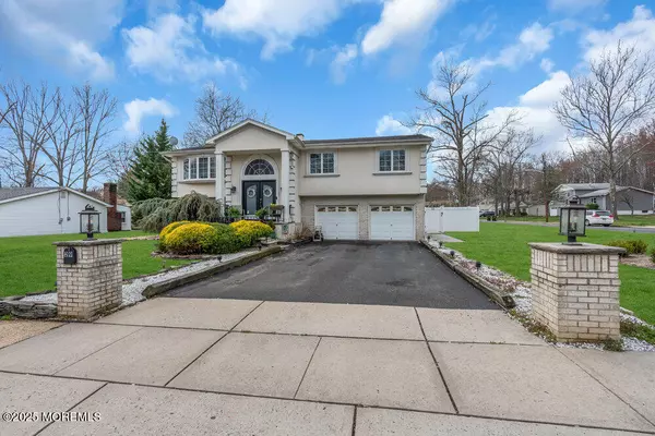 29 Valley Vale Drive, Old Bridge, NJ 08857