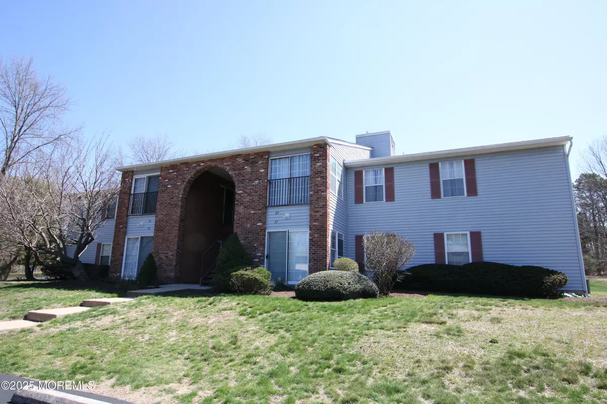 Tinton Falls, NJ 07753,26 Frontier Way