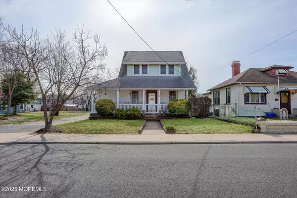 50 Highland Boulevard, Keansburg, NJ 07734