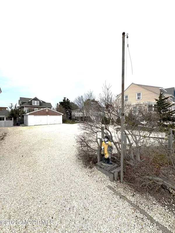 Seaside Park, NJ 08752,4042 3rd Avenue