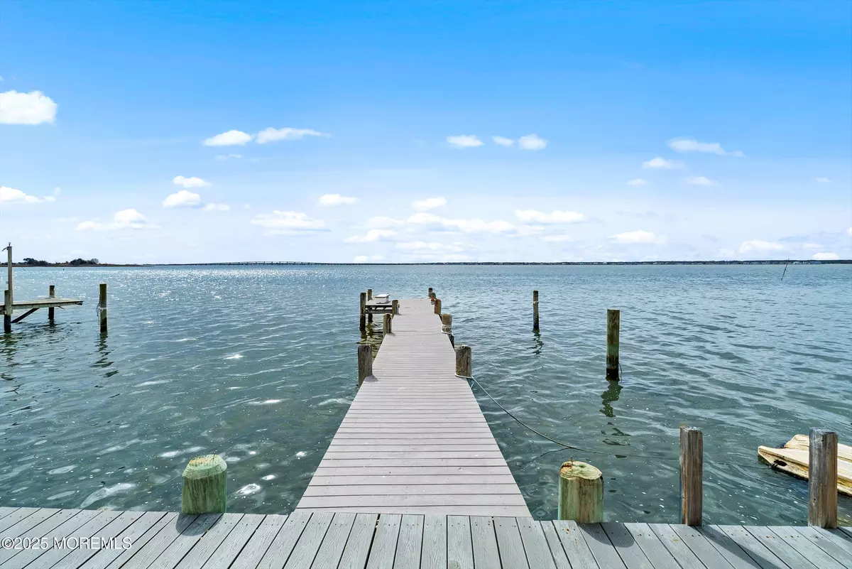 Lavallette, NJ 08735,133 Pershing Boulevard