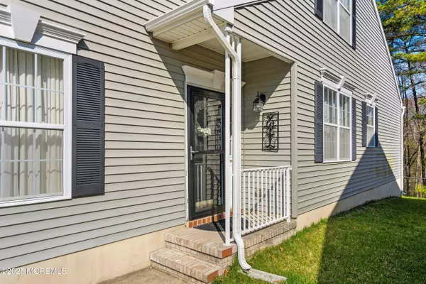 Howell, NJ 07731,123 Maypink Lane