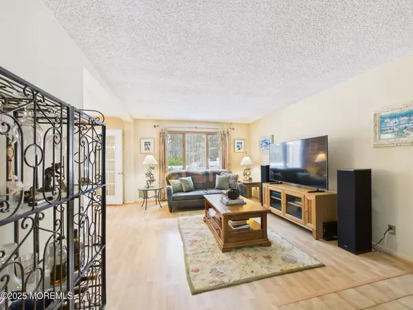 Brick, NJ 08723,27 S Sailors Quay Drive