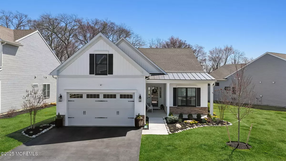 Farmingdale, NJ 07727,28 Sanctuary Lane