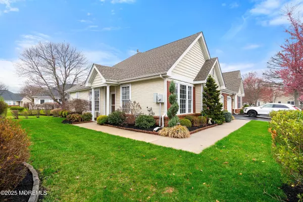 156 Burholme Drive, Hamilton, NJ 08619