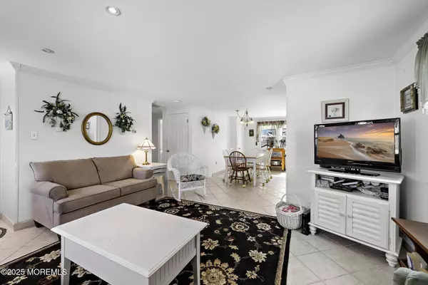 Long Beach Twp, NJ 08008,16 W Susan Avenue