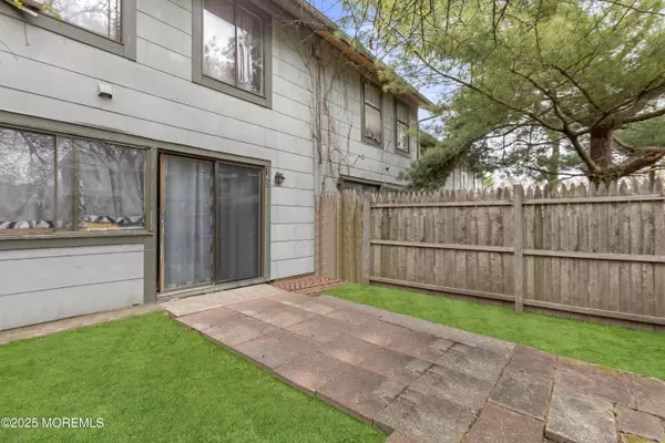 Lakewood, NJ 08701,142 Coventry Drive