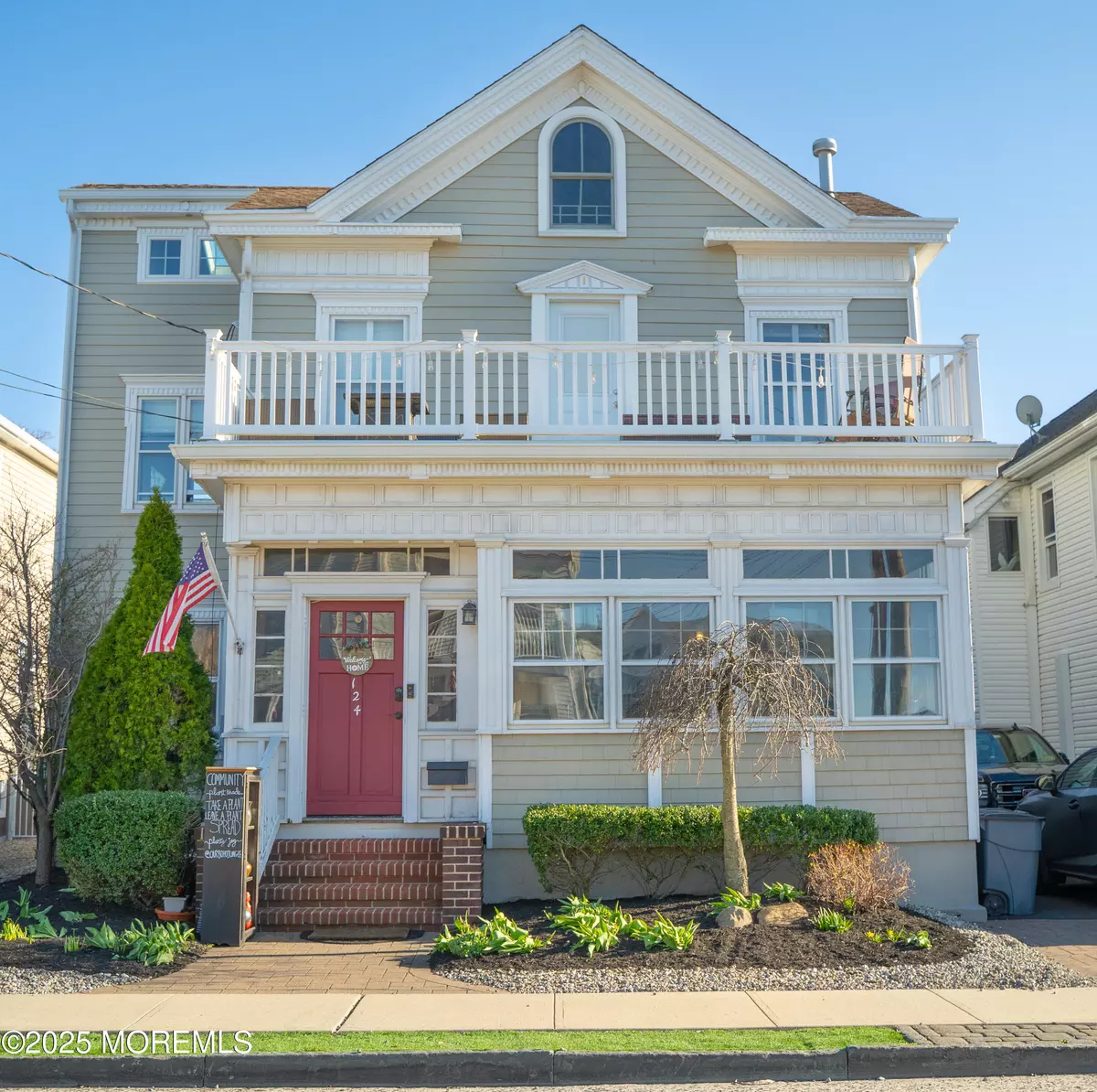 Keyport, NJ 07735,124 1st Street