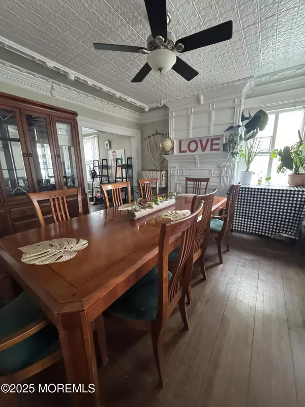 Keyport, NJ 07735,124 1st Street