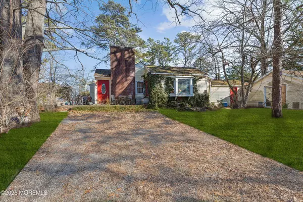 48 Bay Parkway, Waretown, NJ 08758