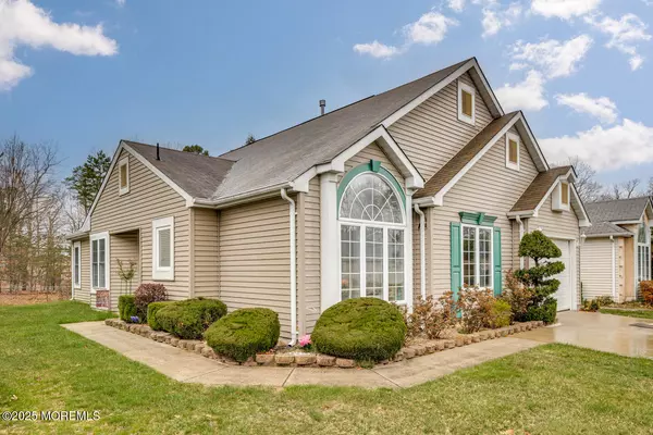 Jackson, NJ 08527,8 Penny Lane