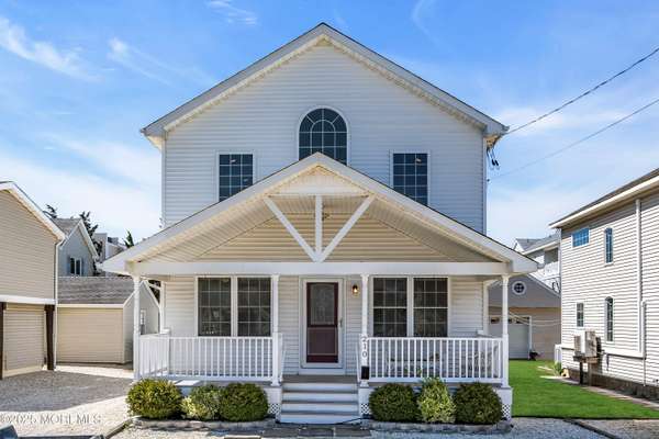 210 N 14th Street, Surf City, NJ 08008