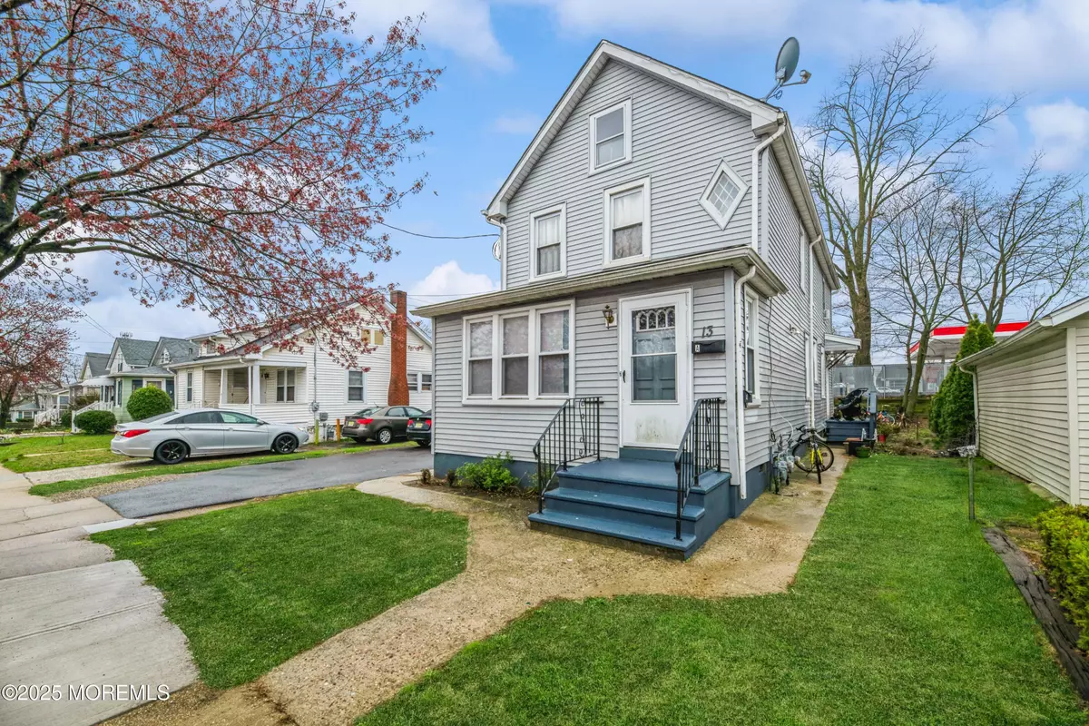 Red Bank, NJ 07701,13 Drummond Avenue