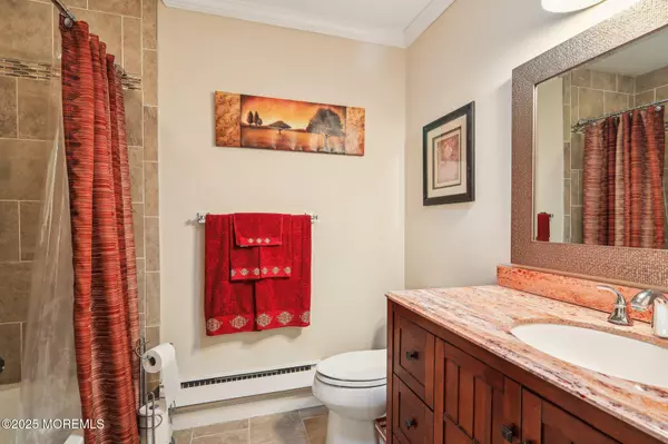 Lakewood, NJ 08701,1160 Argyll Circle