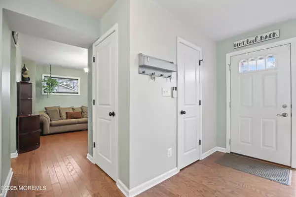 Hamilton, NJ 08690,34 Sycamore Way