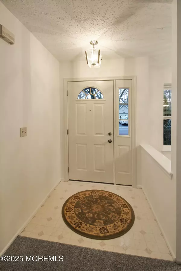 Whiting, NJ 08759,568 Petunia Lane N