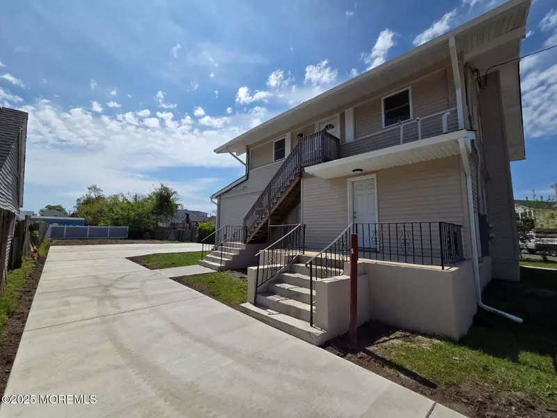 40 Twilight Avenue #2, Keansburg, NJ 07734