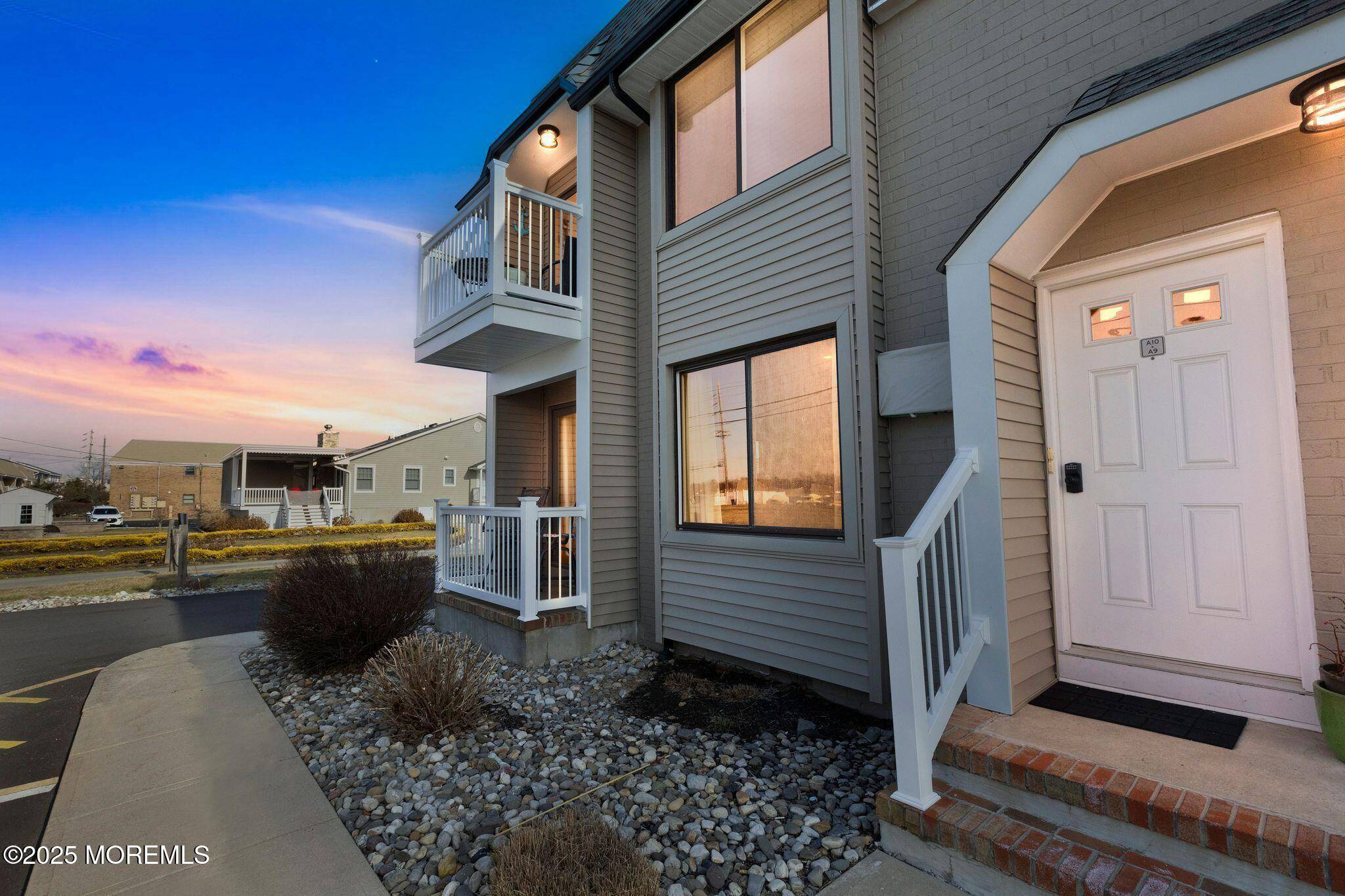 Sea Bright, NJ 07760,1382 Ocean Avenue #9A